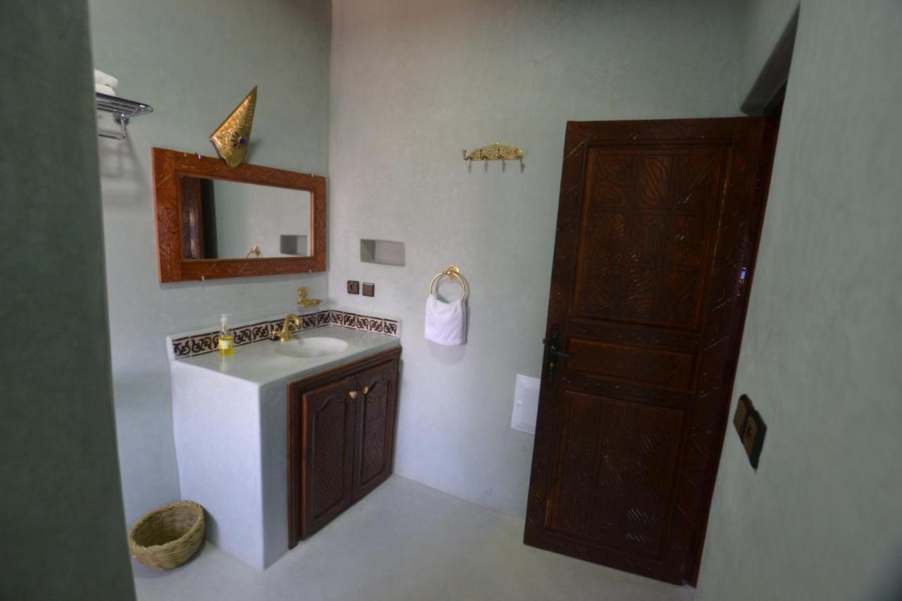 Tizourgane Kasbah Hotel Tiguissas ภายนอก รูปภาพ